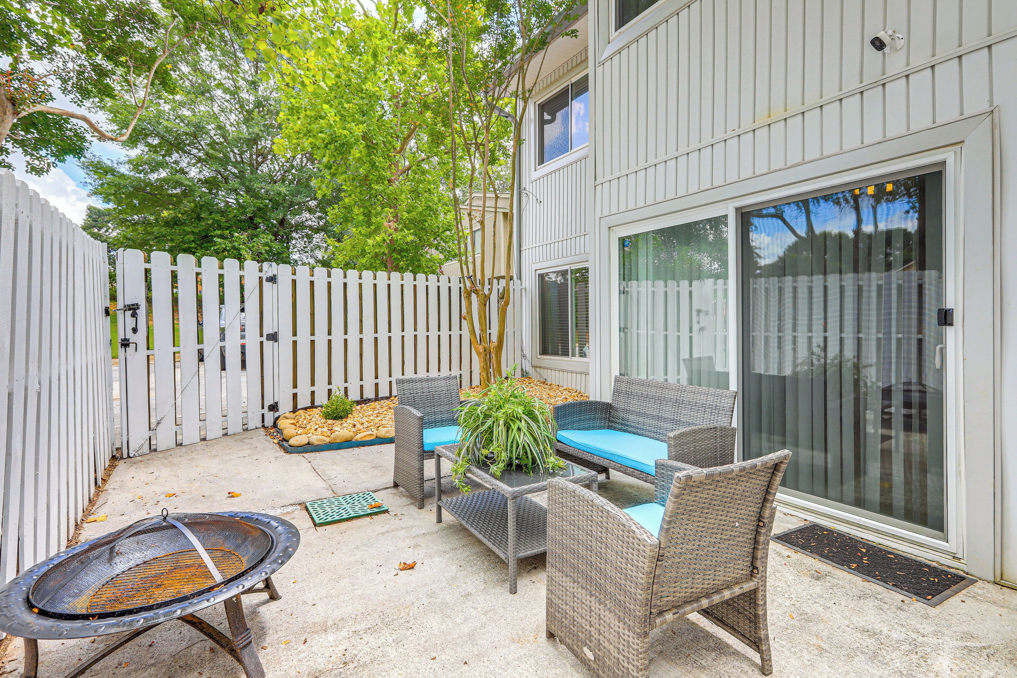 Apartment (2 Bedrooms) | Front of property