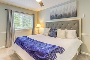 Interior - Steps to Park: Dog-friendly Condo in Conyers! (Conyers)