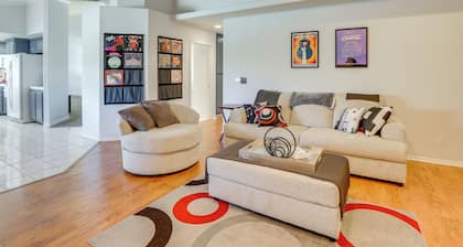 Pool, Spa & Mountain Views: Apple Valley Retreat!