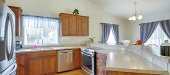 2 Blocks to White Water Launch: Mill City Home