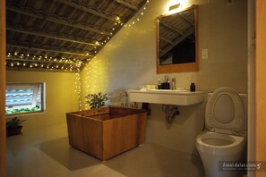 Free toiletries, hair dryer, bathrobes, bidet