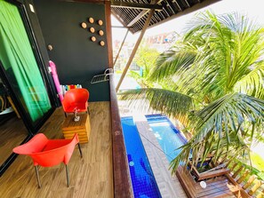 Comfort Apartment, Pool View | Pemandangan dari bilik