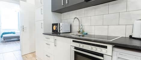 冰箱、微波炉、炉灶、茶具/咖啡用具