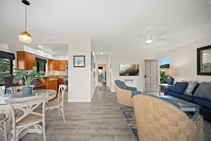 Smart TV - Lae Nani #621, AC, Ocean View, Tropical Oasis, Steps to Beach and Town (Kapaa)