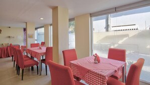 House | Dining - Super Townhouse Hills Palace (Ootacamund)
