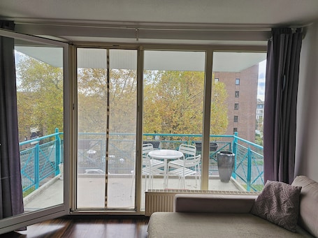 Apart Daire, Balkon, Bahçe Manzaralı | Oturma alanı