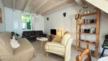 Apartment | Living room