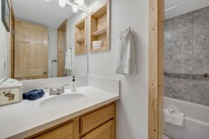 Hair dryer - Mountain Comfort in the Heart of Keystone! (Keystone)