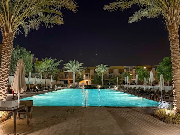 Pool - FIRST CLASS | VILLA | Spacious for Family Getaways (Damac Hills)