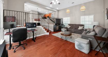 Stylish Houston Heights House 3 Bedroom Townhouse