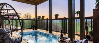 The Luxe 4 Bedroom Cabin