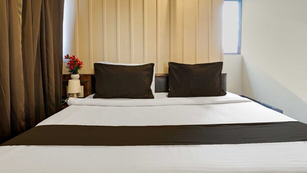House - Classic Hotel Cilantro, Viman Nagar (Pune)