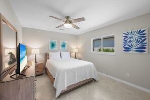 3 bedrooms, iron/ironing board, WiFi, bed sheets