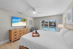 3 chambres, fer et planche à repasser, Wi-Fi, draps fournis