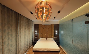 6 bedrooms, WiFi