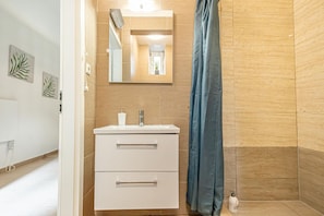 Shower, soap, shampoo