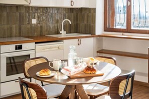 Dining - Cosy apartment with magnificent view - 4P (Paris)