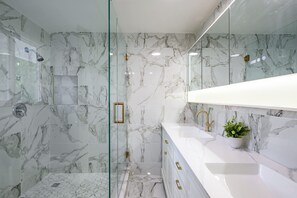 House | 3 bedrooms, Internet - Perfect Family Home With Fireplace Spacious Yard (Duarte)