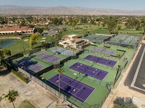 Sport court - Palm Desert Resort Condo | Golf & Pond Views (Palm Desert)