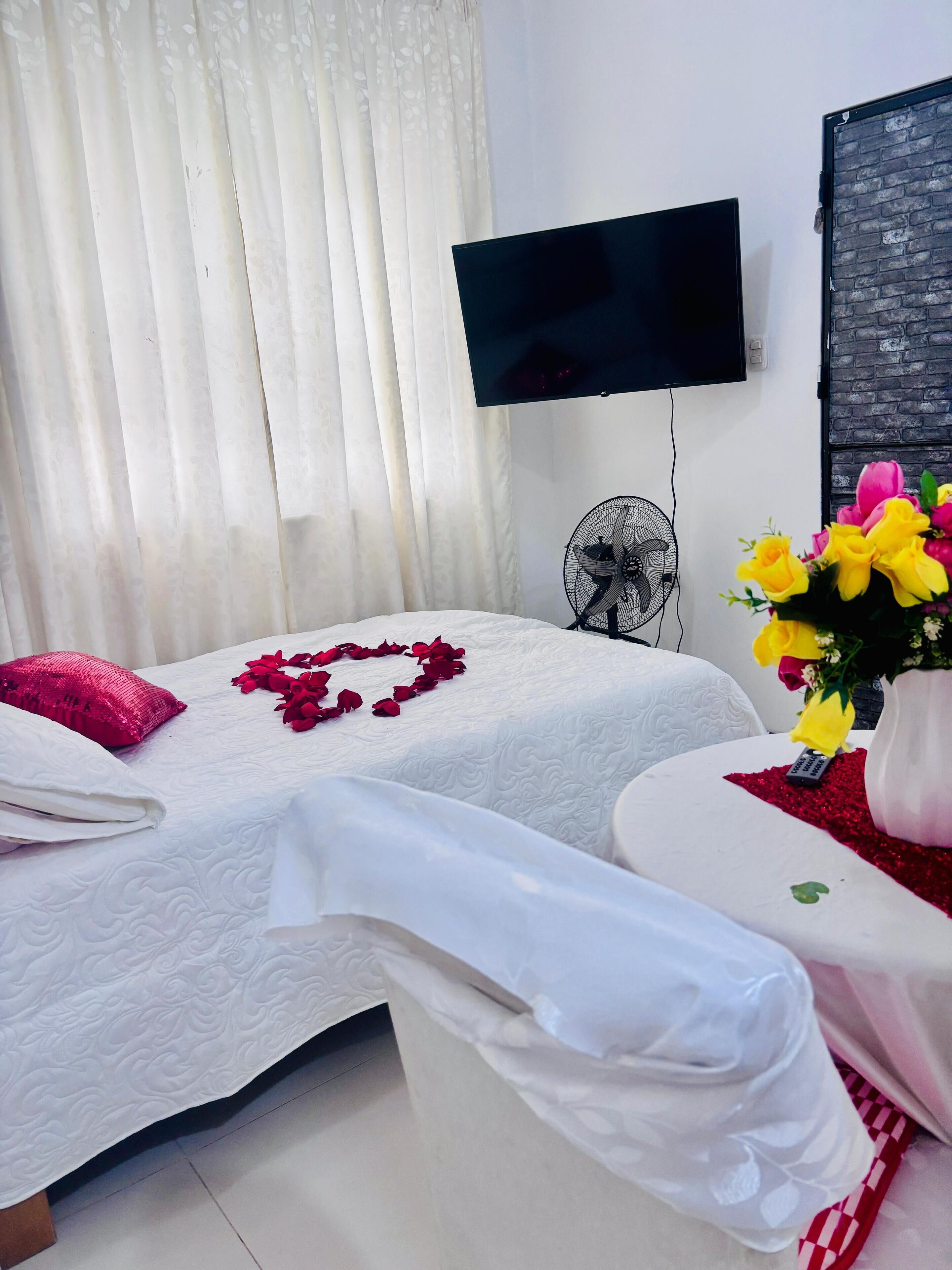 1 habitación, tabla de planchar con plancha, internet y ropa de cama 