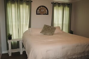 3 bedrooms, WiFi, bed sheets