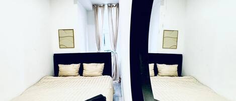 1 chambre, fer et planche Ă repasser, draps fournis