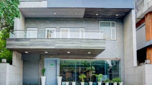 House | Reception
