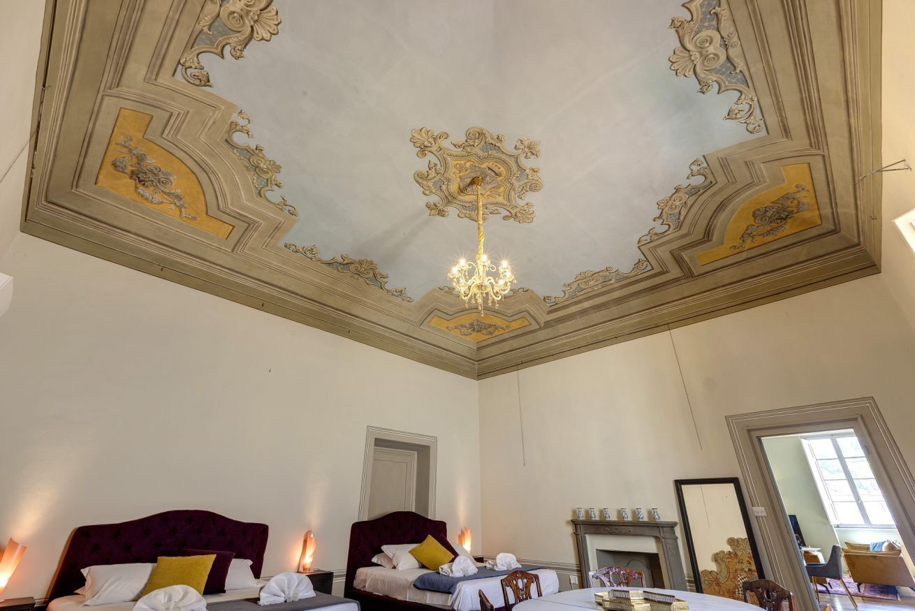 4 bedrooms, desk, iron/ironing board, travel crib