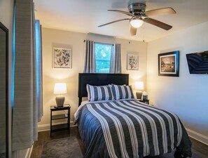 2 bedrooms, iron/ironing board, internet, bed sheets