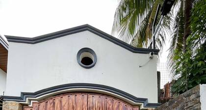 Cozy Home in Bacolod City near Airport & the Ruins