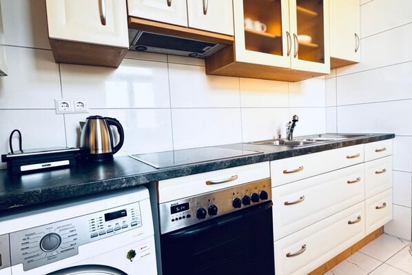 Fridge, microwave, coffee/tea maker, electric kettle