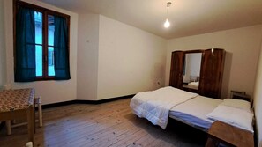 3 bedrooms