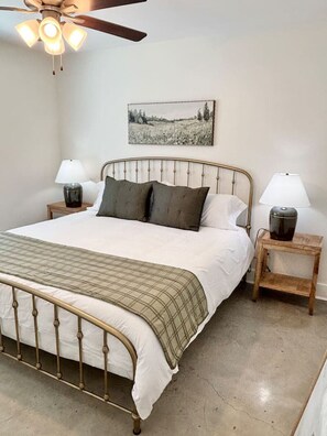 2 Schlafzimmer, Bügeleisen/Bügelbrett, WLAN, Bettwäsche