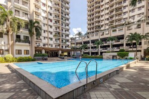 公寓客房, 2 間臥室, 無障礙, 陽台 | 游泳池 | 室外游泳池