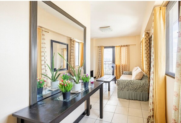 公寓客房, 2 間臥室, 無障礙, 陽台 | 起居區