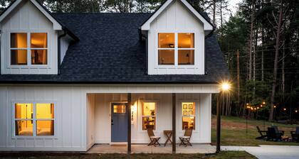 Entire home in Dahlonega, Georgia, United States