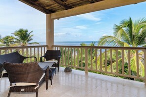 Property grounds - Oceanfront 2BR Condo | Pools, Balcony + Reef Views (San Pedro Town)