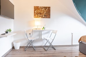 Dining - Amazing Room Hauptbahnhof - Air conditioned (Wien)