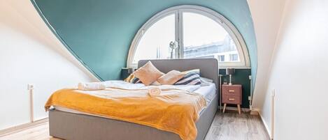 1 bedroom, WiFi, bed sheets