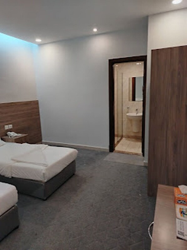 Free WiFi - Abraj Hafawa Hotel (Makkah)