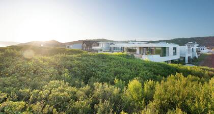 28 Shades Myoli Beach - Elegant Coastal Escape *Casita No 1