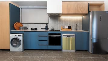 MikrovÄgsugn, ugn, spishÀll och diskmaskin