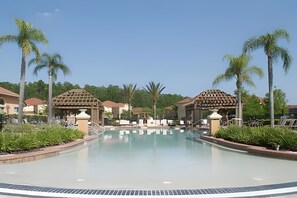 Indoor pool, outdoor pool - Charming w/Pvt Pool Home Disney (Kissimmee)