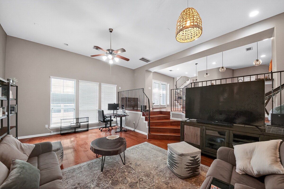 Photo of NEW! Stylish Houston Heights House