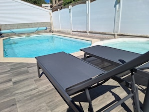 Seasonal outdoor pool - Chez Christophe Pauillac  (Pauillac)