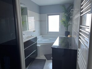 Hair dryer, towels, shampoo