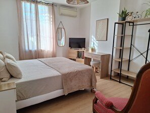 Classic Room | Free WiFi, bed sheets