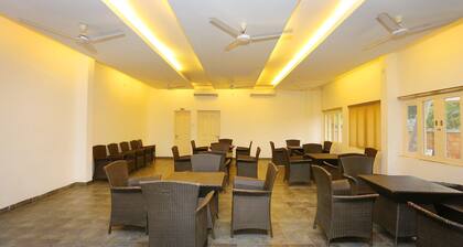 Super Townhouse Island Inn