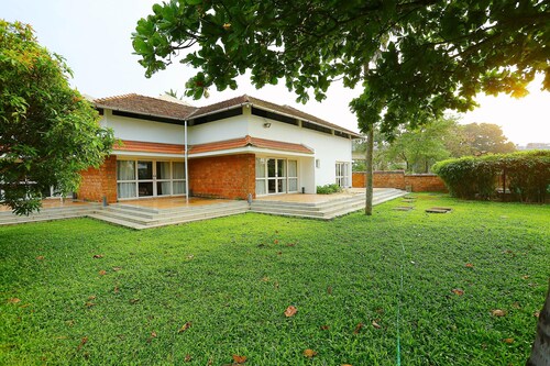 Super Townhouse Island Inn