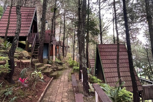 Alas Pacet by TwoSpaces Mojokerto